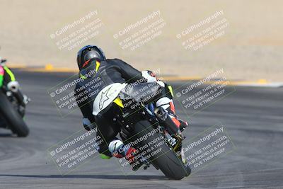 media/Dec-05-2024-Racers Edge (Thu) [[e102e0690b]]/3-B Group/Session 1 Turn 8 Backside/